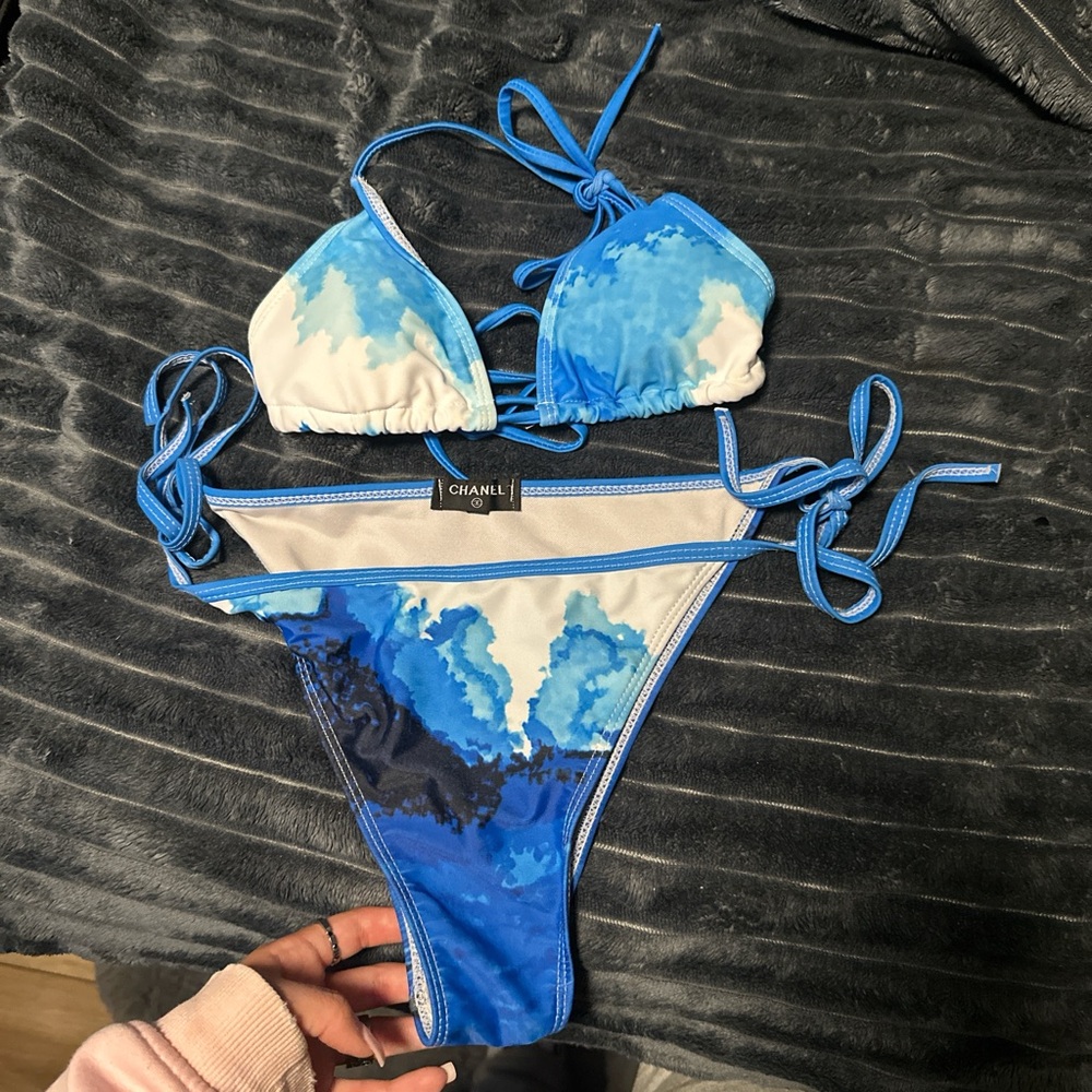 COPY - CHANEL surf vintage collection bikini set 

(swim)